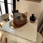 Chez Marlene Vieil Antibes, Quartier Sympa Et Dynamique, Clim, Balcon