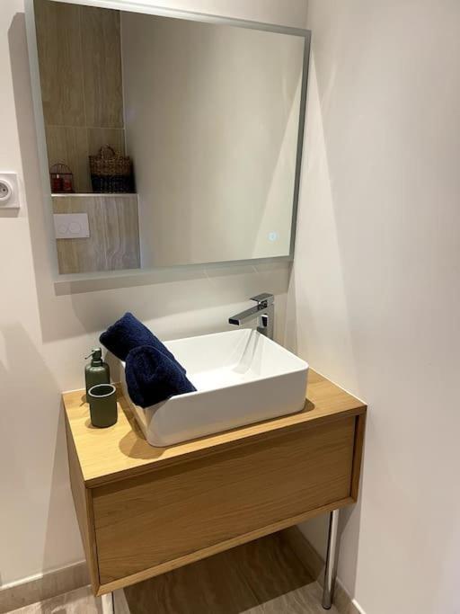 Chez Marlene Vieil Antibes, Quartier Sympa Et Dynamique, Clim, Balcon Appartamento *