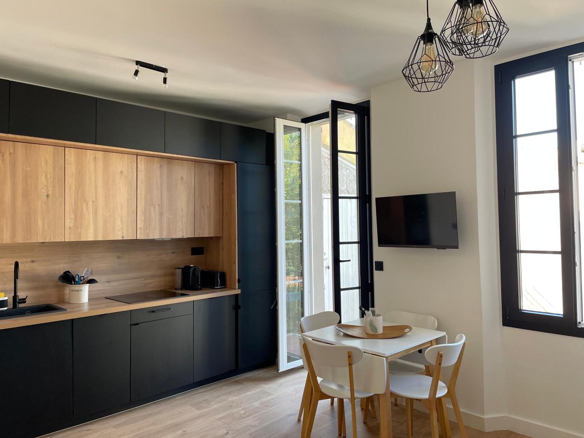 Chez Marlene Vieil Antibes, Quartier Sympa Et Dynamique, Clim, Balcon * Antibes