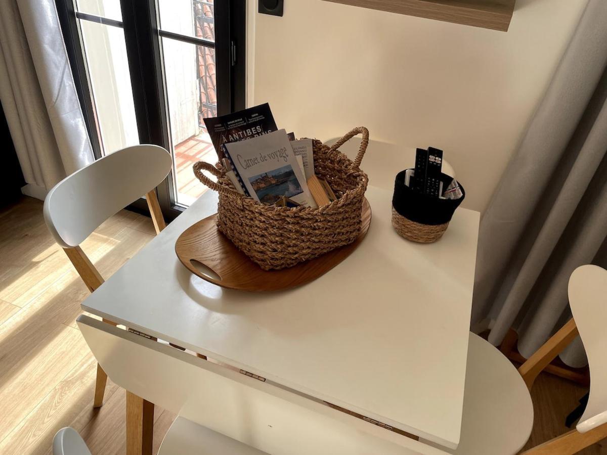 Chez Marlene Vieil Antibes, Quartier Sympa Et Dynamique, Clim, Balcon * Antibes